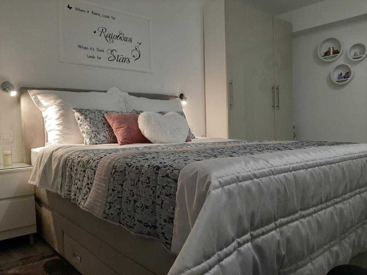 Apartments Bruno Split Bagian luar foto