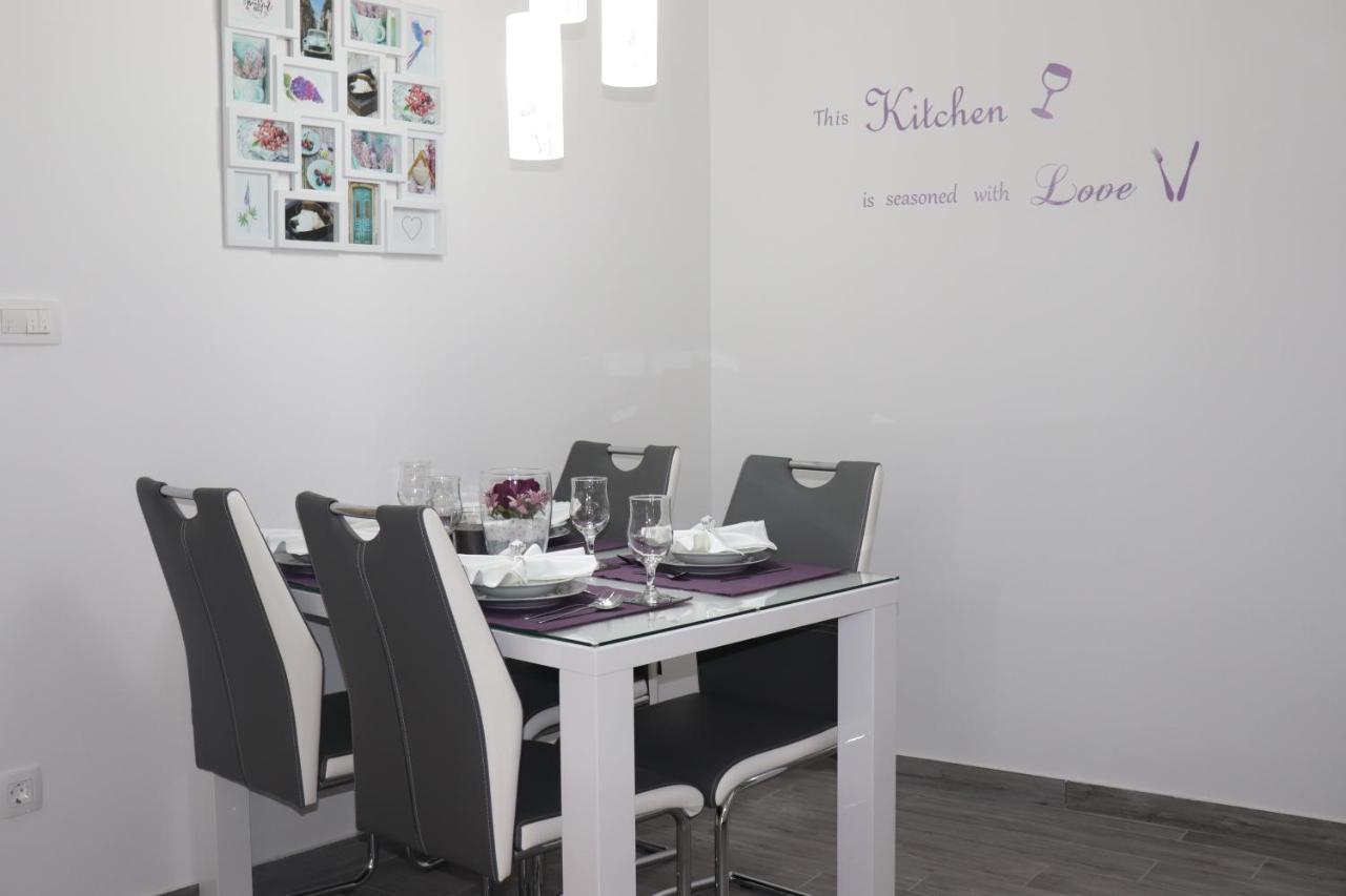 Apartments Bruno Split Bagian luar foto