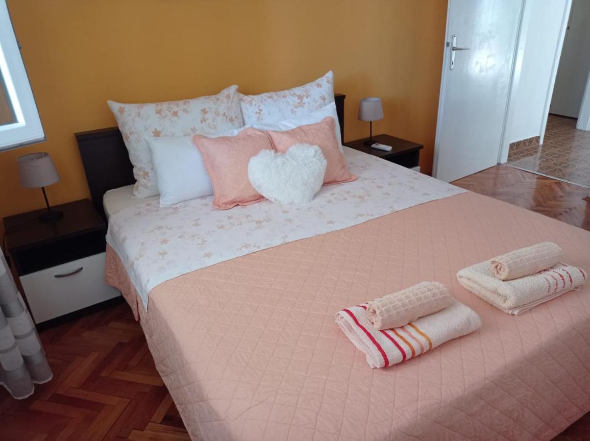 Apartments Bruno Split Bagian luar foto