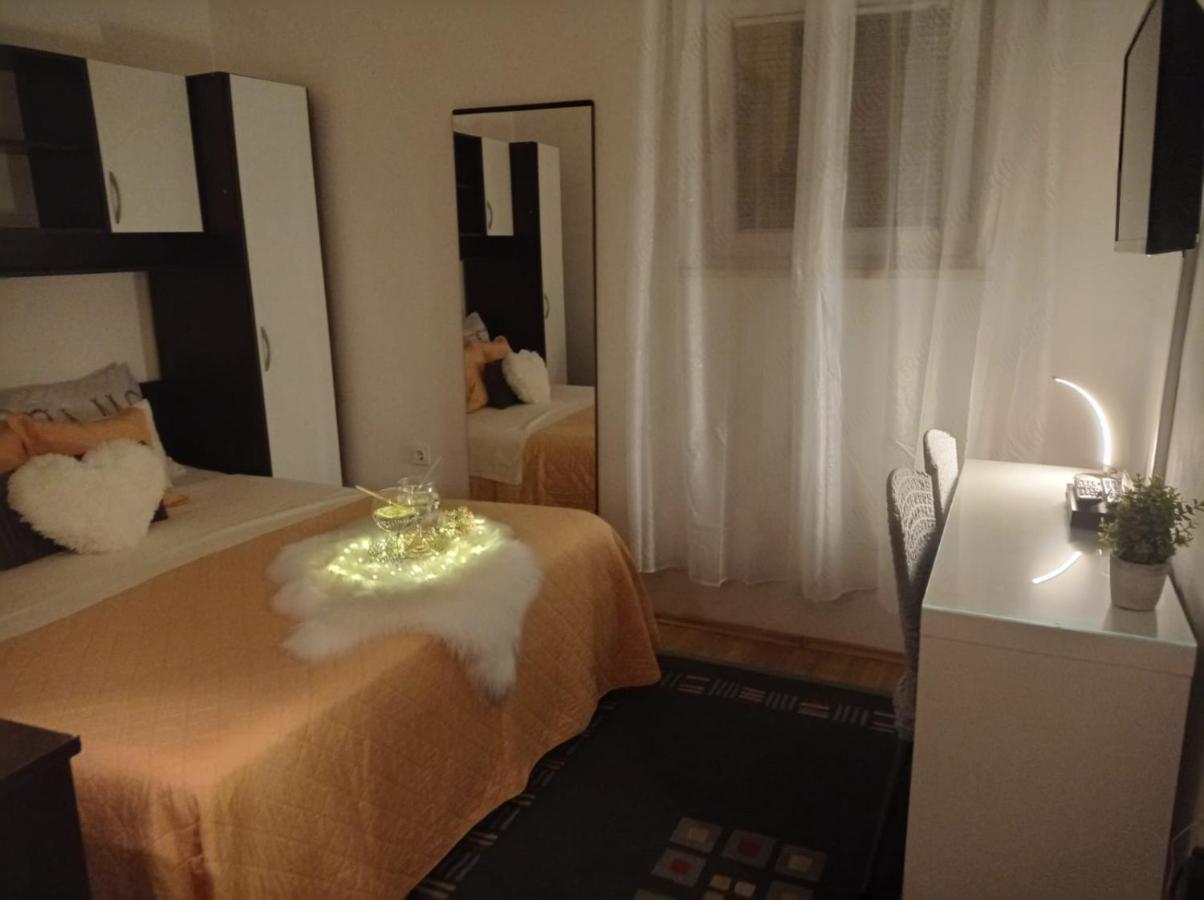 Apartments Bruno Split Bagian luar foto