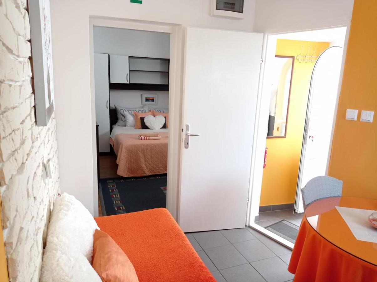 Apartments Bruno Split Bagian luar foto