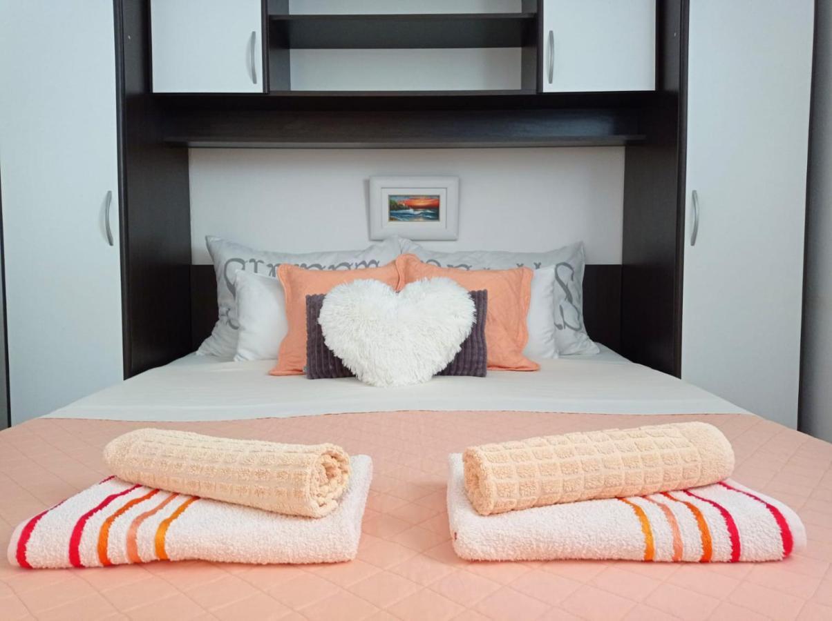 Apartments Bruno Split Bagian luar foto
