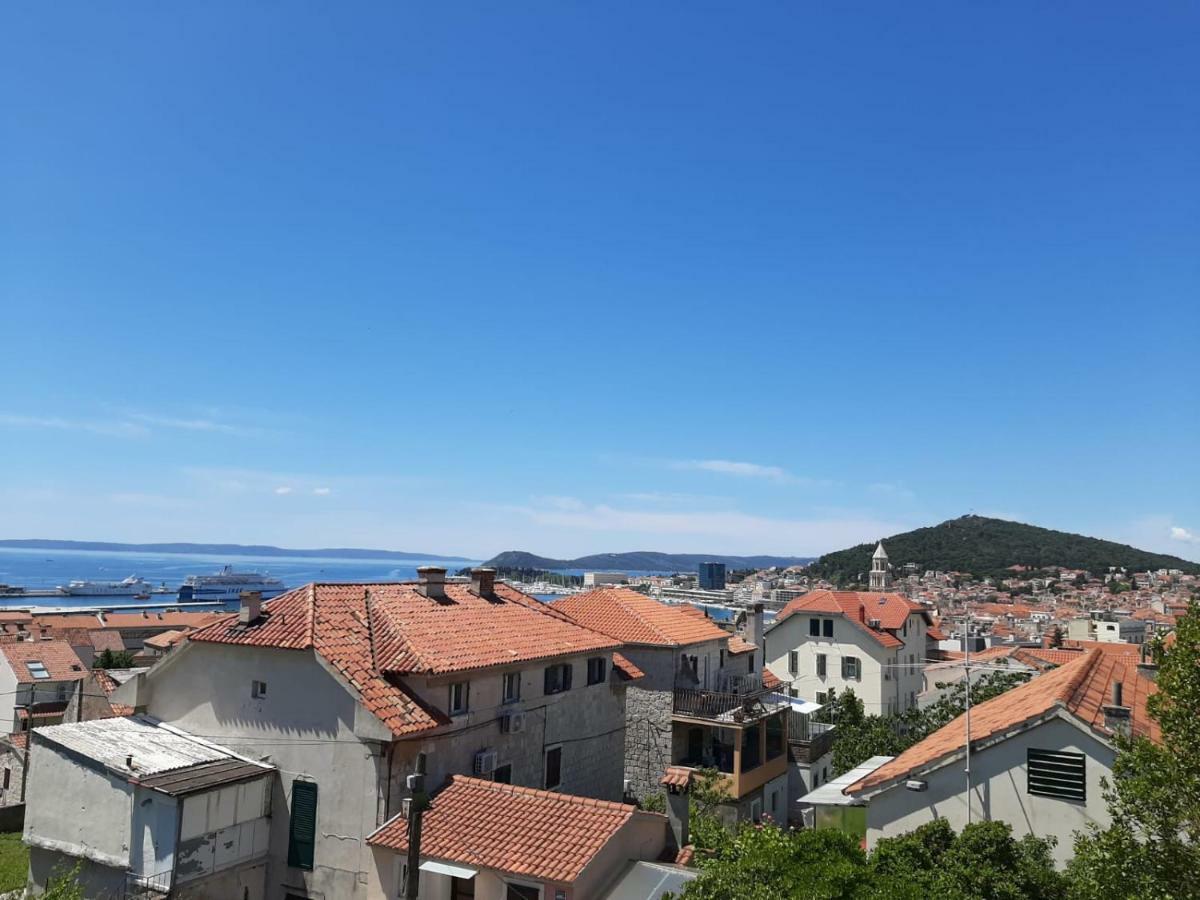Apartments Bruno Split Bagian luar foto