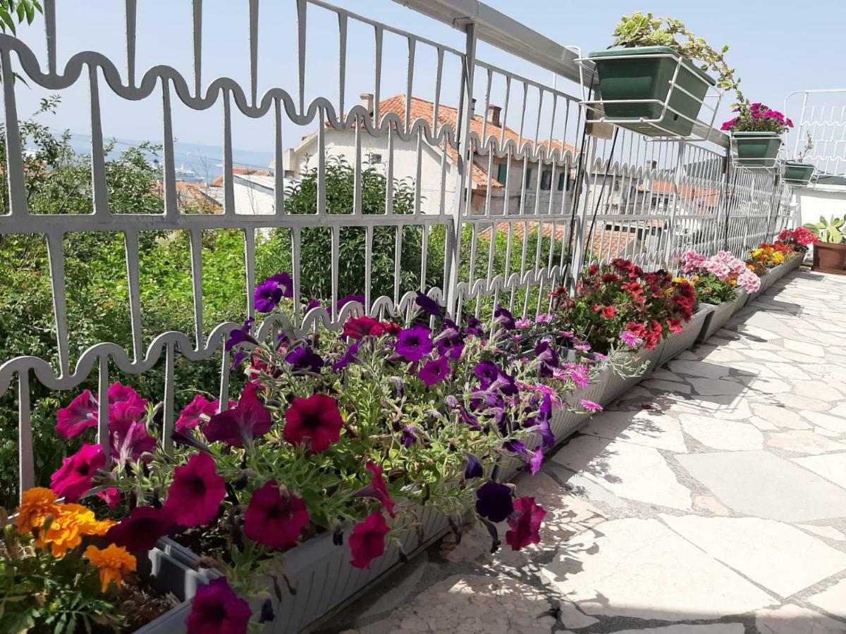 Apartments Bruno Split Bagian luar foto